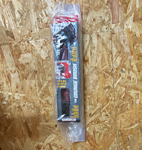 Finish line grunge brush - finish,
